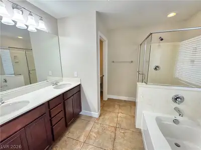 4320 Hatch Bend Avenue Primary Bathroom