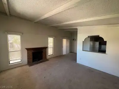 4740 Obannon Drive D Living Room
