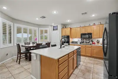 855 Sun Shimmer Place, Las Vegas, NV 89110 Kitchen