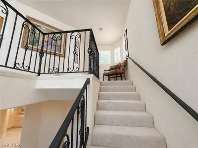 2823 Queens Courtyard Drive Las Vegas, NV 89109