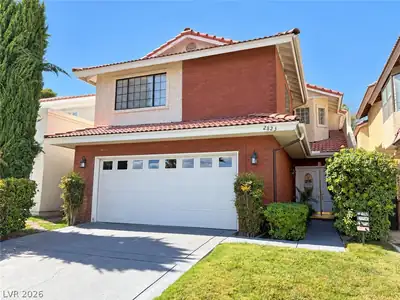 2823 Queens Courtyard Drive, Las Vegas, NV 89109 Front of Structure