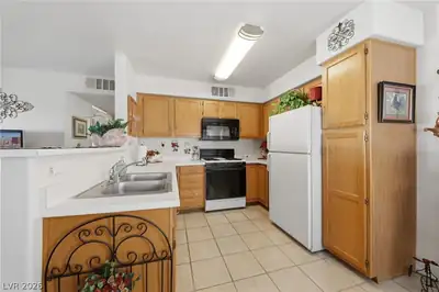 3425 East Russell Road 243 Kitchen