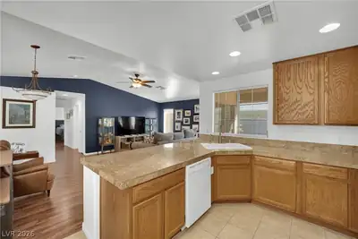 5415 Crimson Crest Place 202 Kitchen