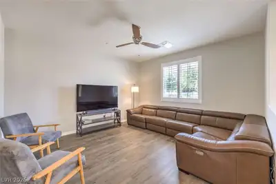 11396 Ogden Mills Drive 105 Living Room