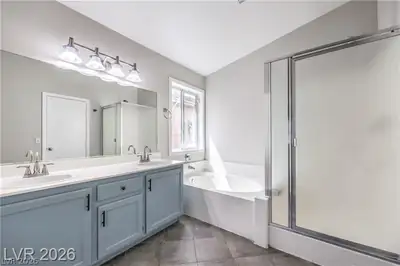 7841 Odysseus Avenue Primary Bathroom