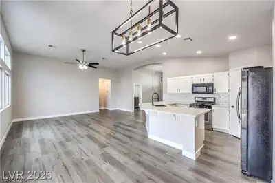 7841 Odysseus Avenue Kitchen