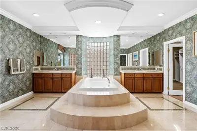 3010 Hammerwood Drive Primary Bathroom