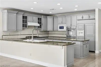 3010 Hammerwood Drive Kitchen