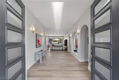 2227 Versailles Court 