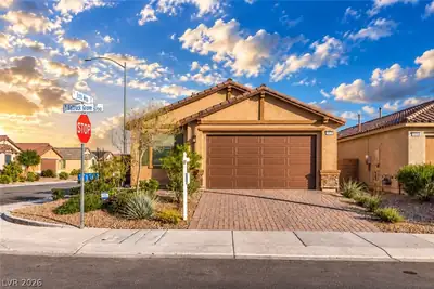 5740 Saltrock Grove Street, North Las Vegas