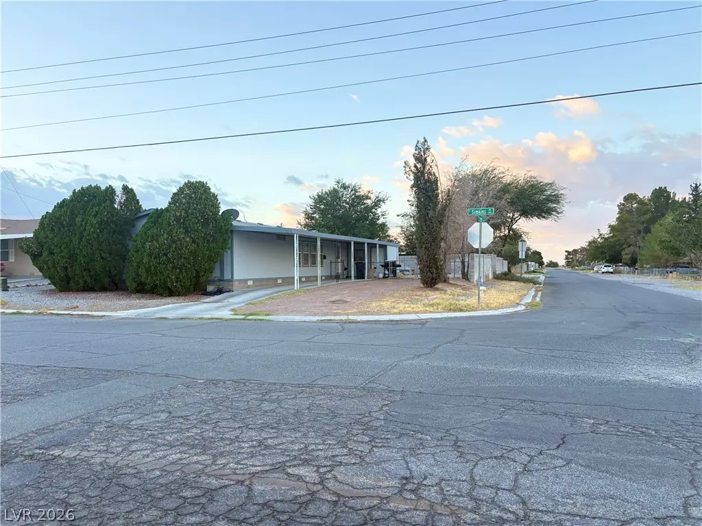 511 East Simkins Road