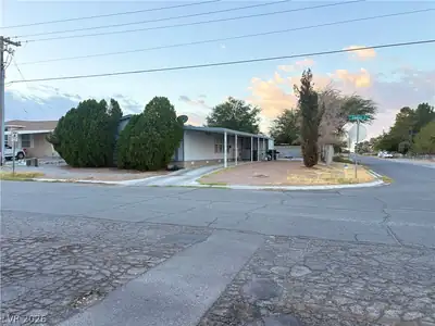 511 East Simkins Road Front of Structure