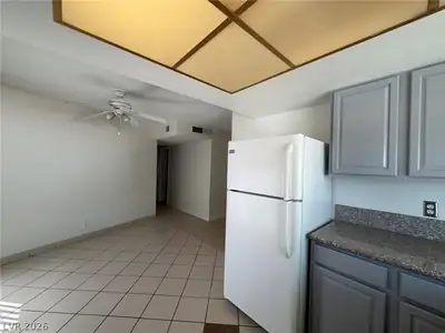 6206 West University Avenue Kitchen