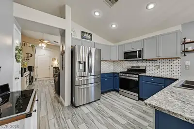 712 Maccabe Avenue, Las Vegas, NV 89123 Kitchen