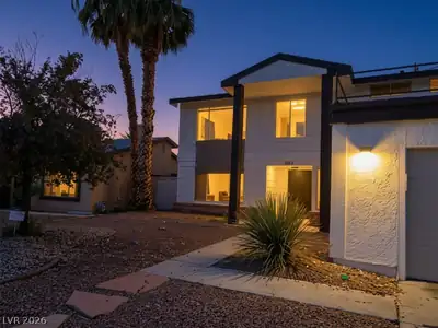 5243 Sunnywood Drive Las Vegas, NV 89120