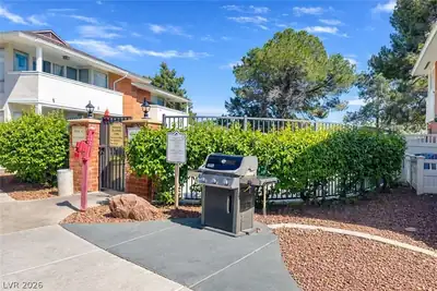 2838 Loveland Drive 1608 Patio