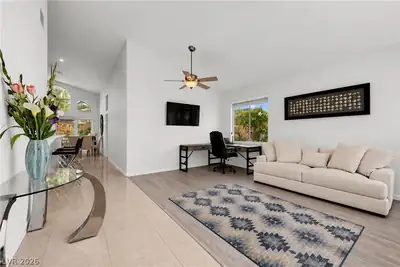 2154 Eaglepath Circle, Henderson, NV 89074 Living Room