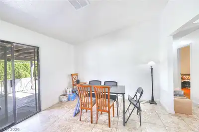 6146 Cedarwood Avenue Dining Area