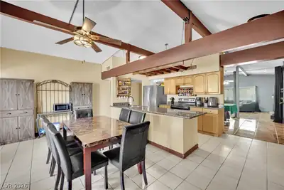 500 Recco Avenue Dining Area