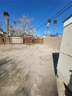 1710 Shadow Mountain Place, Las Vegas, NV 89108 Yard