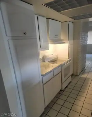1710 Shadow Mountain Place, Las Vegas, NV 89108 Kitchen