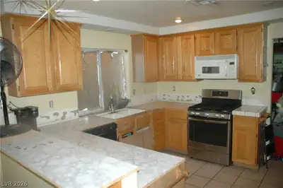 1821 Candle Bright Drive, Henderson, NV 89074 Kitchen