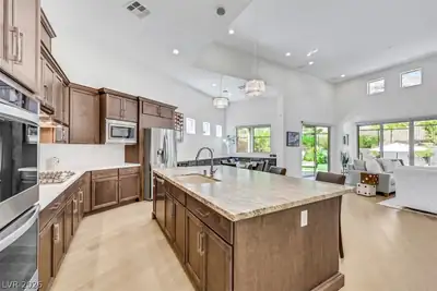 6091 Willow Rock Street, Las Vegas, NV 89135 Kitchen