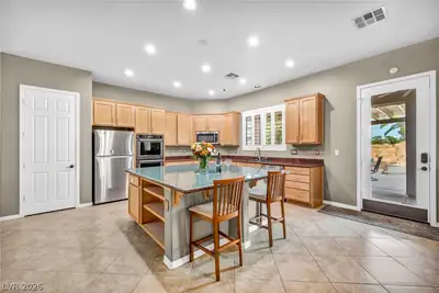 8114 Villa Del Cielo Street, Las Vegas, NV 89131 Kitchen