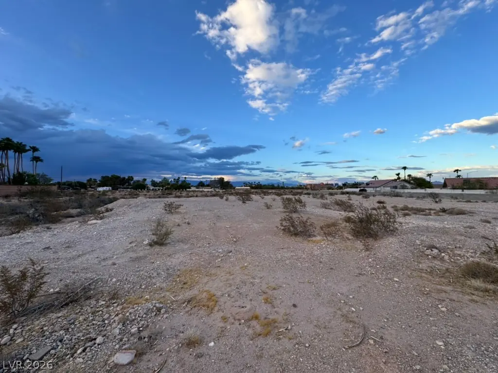 Lindell, Las Vegas, NV 89118