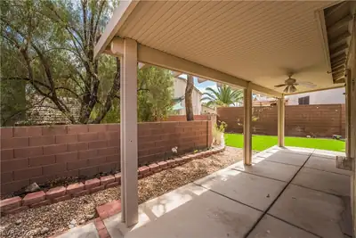 2462 Silver Blossom Lane, Henderson, NV 89052 Yard