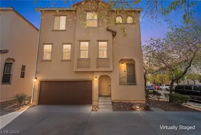 8929 James Carl Court, Las Vegas