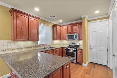 2253 Aragon Canyon Street Kitchen