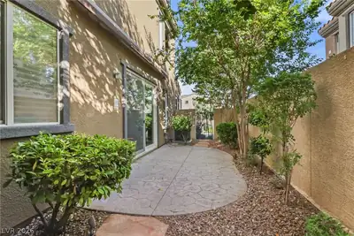 2253 Aragon Canyon Street Patio