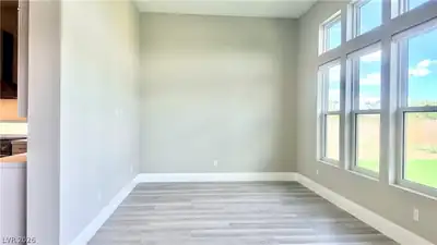 4680 Outlook Peak Street Dining Area