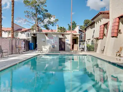 4937 Vivaldi Drive Pool