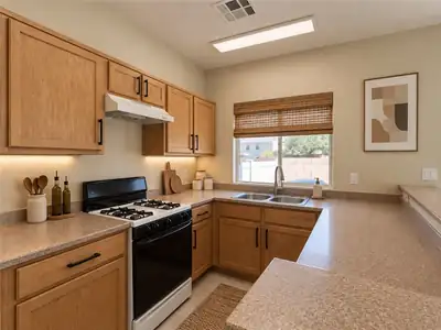 4624 Snake Eyes Street 102, Las Vegas, NV 89122 Kitchen