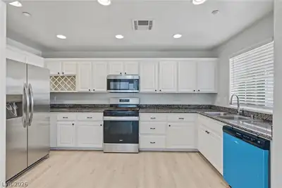 4798 Hampstead Heath Court Kitchen