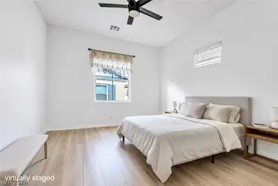 208 Bennett Pointe Avenue Primary Bedroom