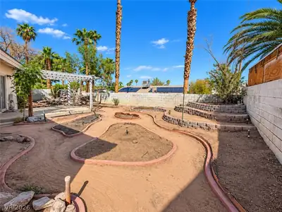 5022 Long View Drive Las Vegas, NV 89120