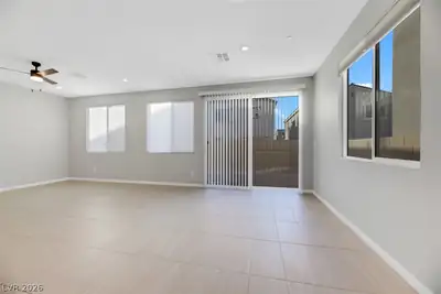 863 Greenspire, Henderson, NV 89011 Living Room