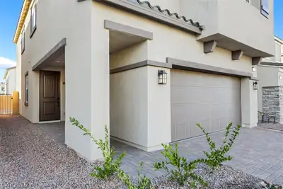 863 Greenspire, Henderson, NV 89011 Front of Structure