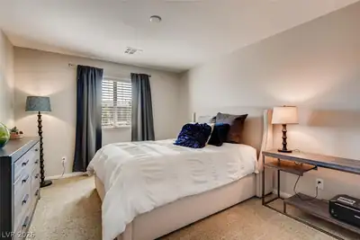 10511 Harvest Green Way Bedroom