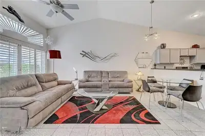 5171 Briar Patch Way Living Room