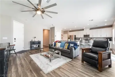 524 Shophia Skye Street 214 Living Room