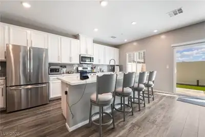 524 Shophia Skye Street 214 Kitchen