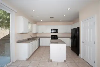 9689 Kampsville Avenue, Las Vegas, NV 89148 Kitchen