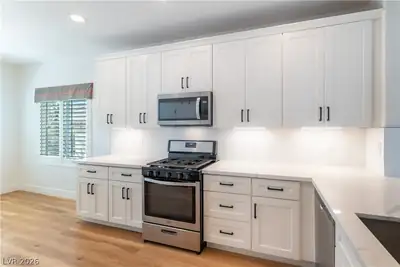 2142 Alyssa Jade Drive, Henderson, NV 89052 Kitchen