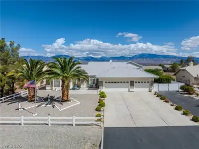 2421 South Yakima Avenue Pahrump, NV 89048