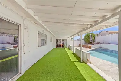 4101 Brighthill Avenue, Las Vegas, NV 89121 Patio
