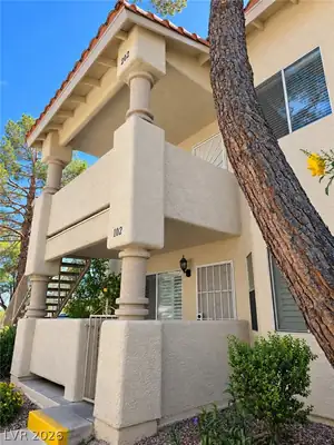 905 Rockview Drive 202, Las Vegas